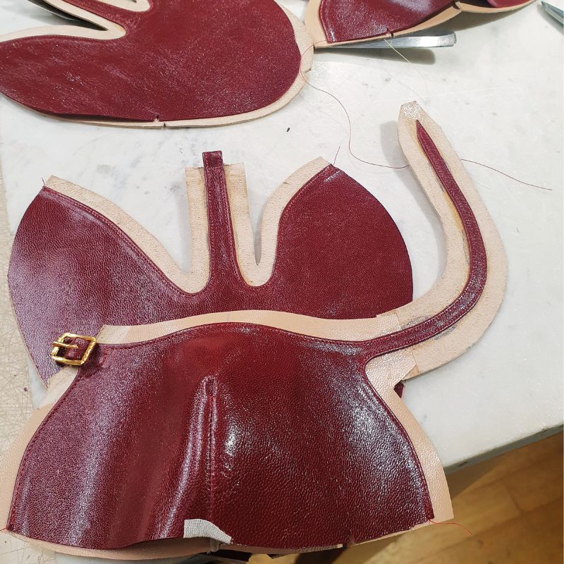 Fabrication artisanale de chaussures Fabrication artisanale de chaussures : le piquage